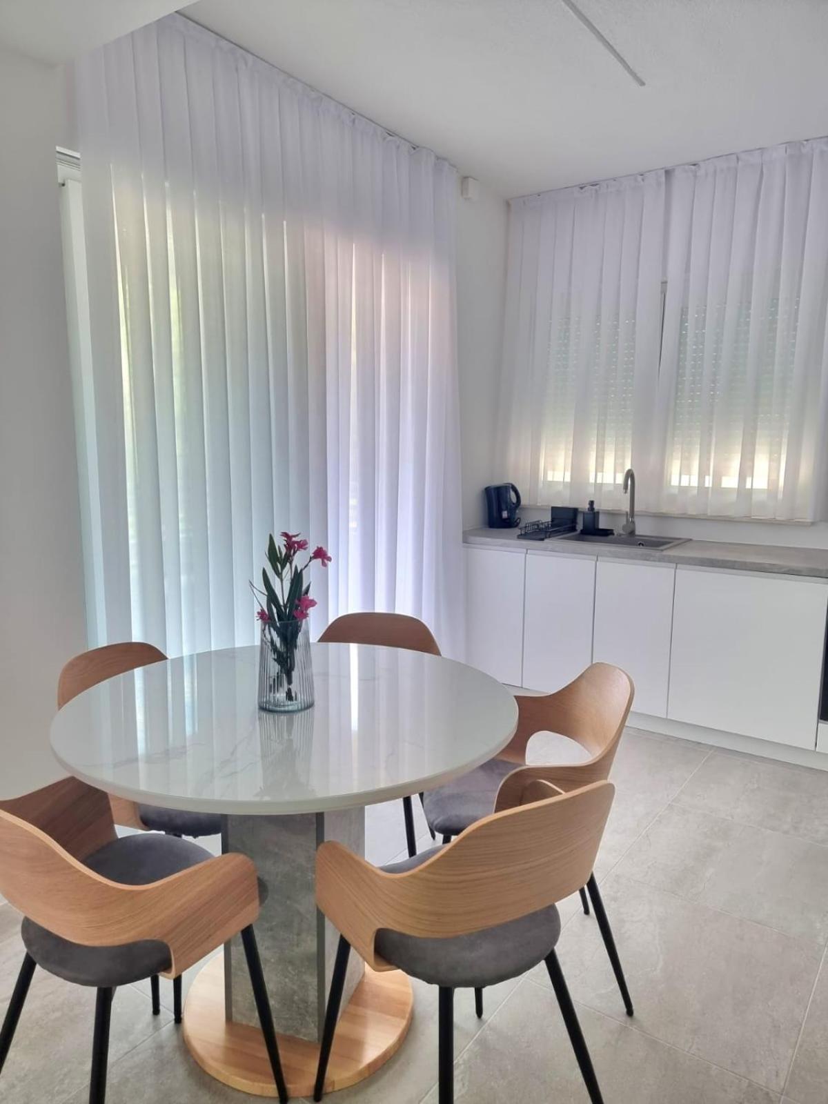 Adria Mare Apartman Crikvenica Kültér fotó